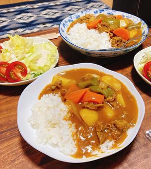 カレー サラダ カレー サラダの写真
