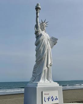静波海岸・自由の女神 海,空,自然の写真素材