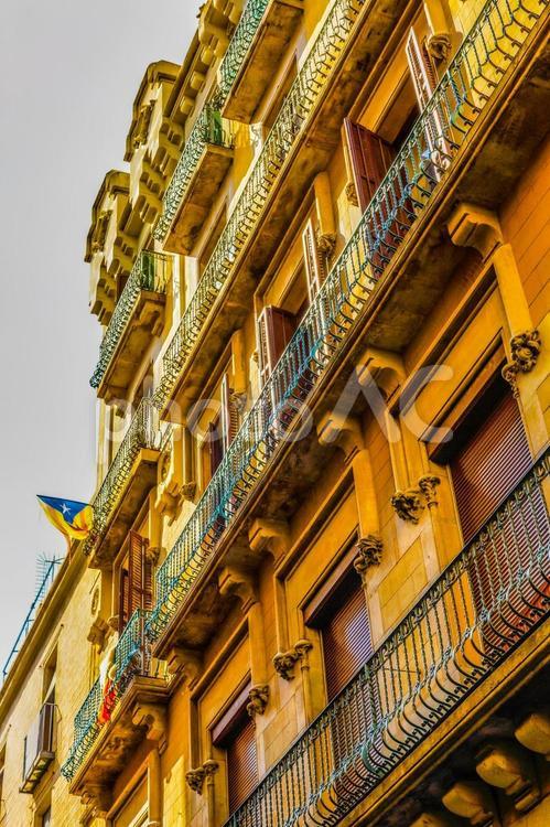 バルセロナの華やかなファサード バルセロナ,スペイン,歴史的建築の写真素材