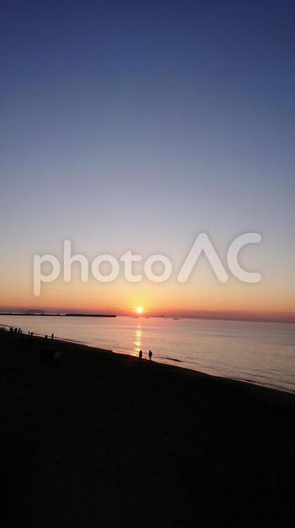 2018初日の出 初日の出,浜,水域の写真素材