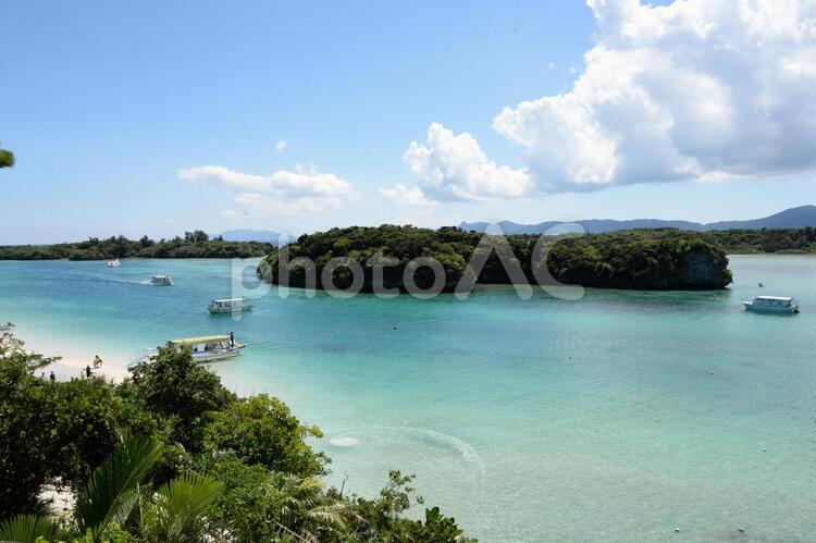 石垣島　川平湾　展望台からの景色 川平湾,石垣島,夏の写真素材