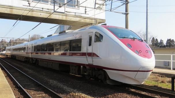 Hokuetsu Express Hakutaka 681 series express train, JPG
