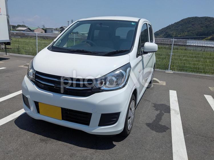 軽自動車（ホワイト） クルマ,車,軽の写真素材