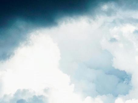 夏空 立体的な入道雲 夏空 立体的な入道雲の写真