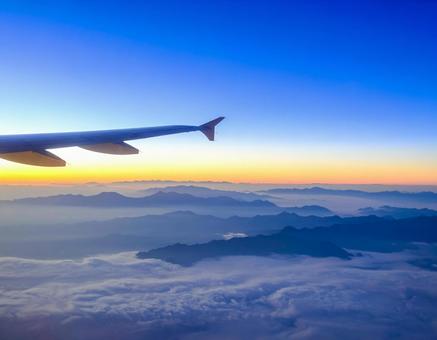 飛行機羽根と夕日② 飛行機羽根と夕日②の写真