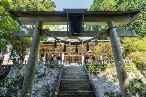 奈良　玉置神社　本殿と鳥居 玉置神社,本社,社殿の写真素材