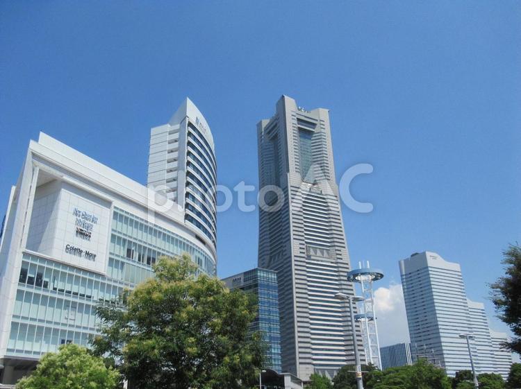 みなとみらいと青空 空,青空,建物の写真素材