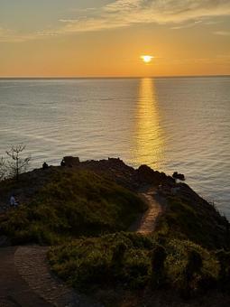 The Sea of Japan and cliffs seen from Tojinbo in Fukui Prefecture in the evening, JPG