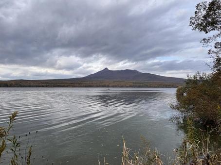 秋の大沼５ 紅葉,もみじ,大沼の写真素材