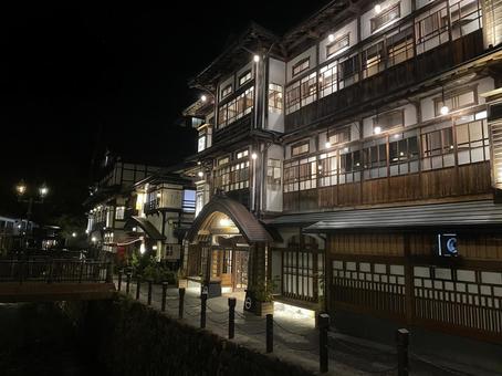 山形県 尾花沢市 銀山温泉 山形県 尾花沢市 銀山温泉 銀山温泉,温泉街,聖地の写真素材