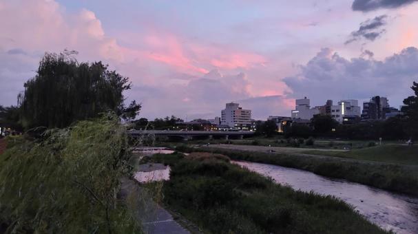 加工なしの鴨川デルタの夕焼け 加工なしの鴨川デルタの夕焼けの写真