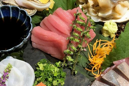 高級まぐろ刺身 刺身,お造り,刺身盛り合わせの写真素材