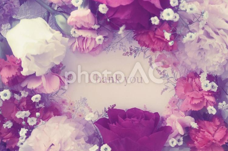 花いっぱいのありがとう（レトロ風） 母の日,花,カーネーションの写真素材