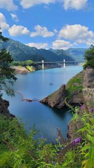 夏の八ッ場あがつま湖 夏の八ッ場あがつま湖の写真