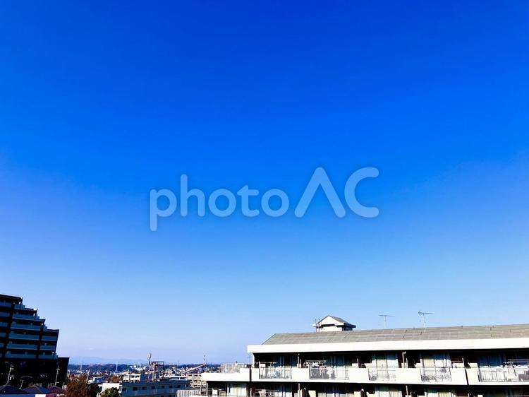 青空と街並み 青空,青,skyの写真素材