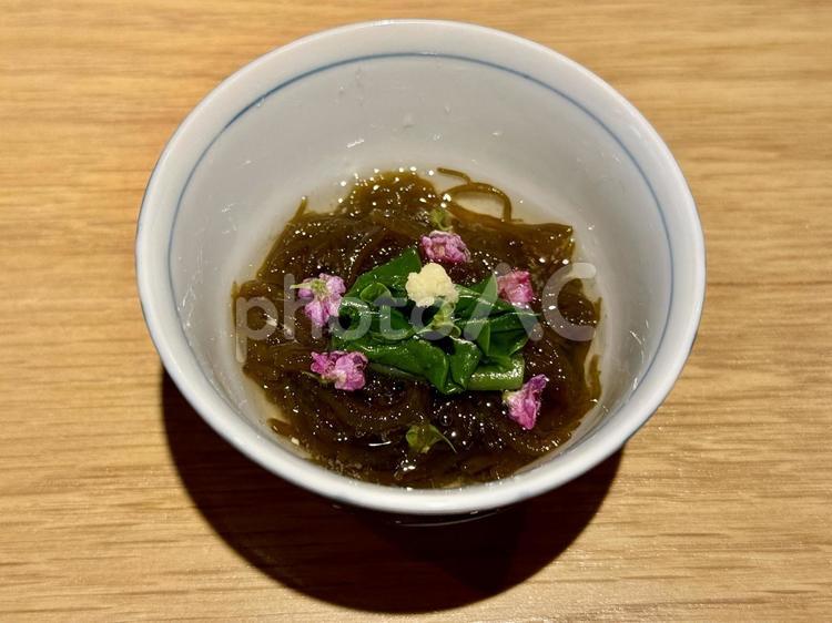 お通しのもずく もずく,海藻,お通しの写真素材