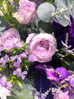 やさしいパープル系の花 やさしいパープル系の花 花,ブーケ,アレンジメントの写真素材