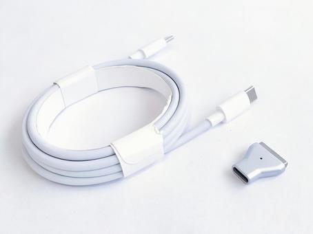 充電アダプター2 充電アダプター2の写真