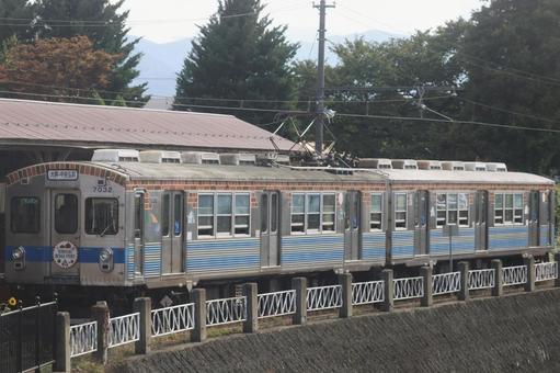 弘南鉄道大鰐線7000系電車 弘南鉄道大鰐線7000系電車 弘南鉄道,大鰐線,中央弘前駅の写真素材