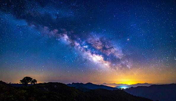 宇宙　星空 天の川 星雲の写真