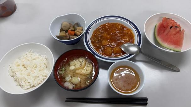 エビチリ定食 エビチリ定食 朝ごはん,定食,社食の写真素材