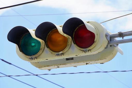 信号機 信号機 信号,電球式,支柱の写真素材