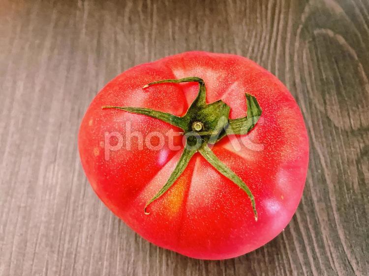 真上から見たトマト 野菜,とまと,食べ物の写真素材