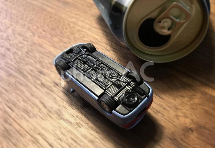 飲酒運転の事故 飲酒運転,事故,飲酒の写真素材