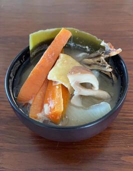 Photo, a lot of miso soup, ingredients for miso soup, vegetables, 