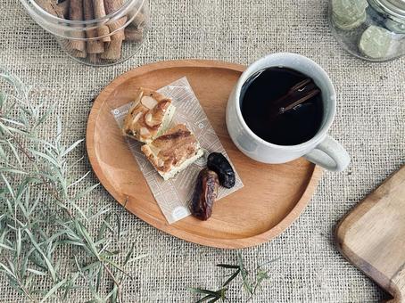紅茶のパウンドケーキとデーツ デーツ,素材,イメージの写真素材