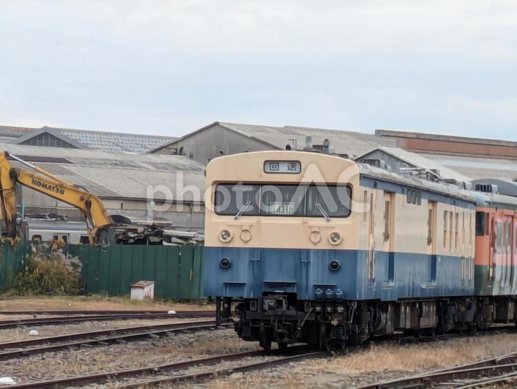 北長野の電車解体場 鉄道,交通,電車の写真素材