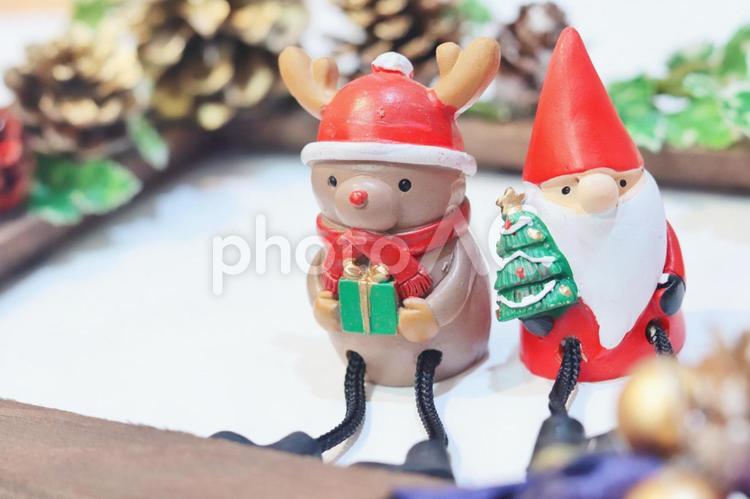 クリスマス　サンタとトナカイ7 クリスマス,サンタ,トナカイの写真素材