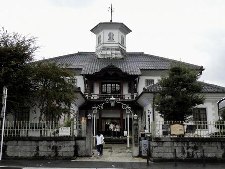 曇りの近江八幡市白雲館門前 曇りの近江八幡市白雲館門前 白雲館,近江八幡市,近江八幡の写真素材