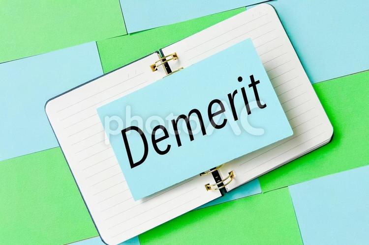 デメリット　demerit デメリット,demerit,欠点の写真素材