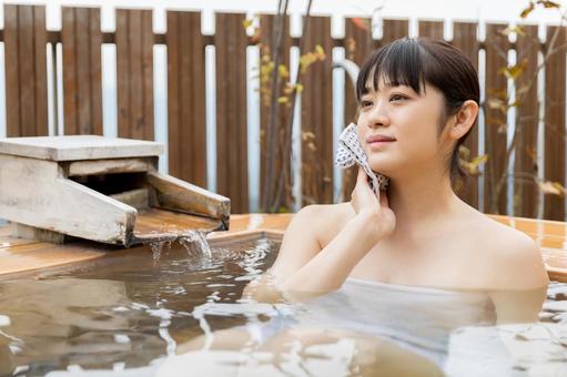 温泉イメージ 温泉イメージ 女性,温泉,人物の写真素材