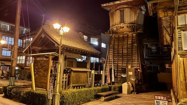 飯坂温泉発祥の地 飯坂温泉発祥の地 飯坂温泉,街並み,温泉街の写真素材