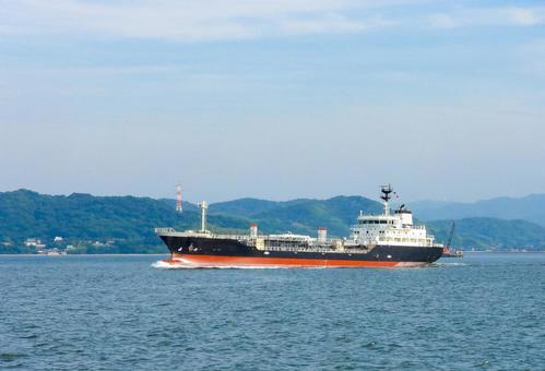 瀬戸内海を航行する貨物船 貨物船,船,乗り物の写真素材