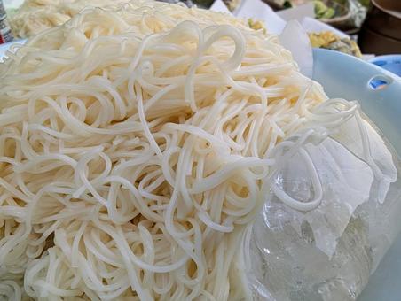 豪快そうめん 豪快そうめん そうめん,麺,氷の写真素材