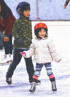 Siblings enjoying ice skating (after image quality correction), children, ice skate, skate, JPG