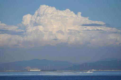 海と入道雲 海と入道雲の写真