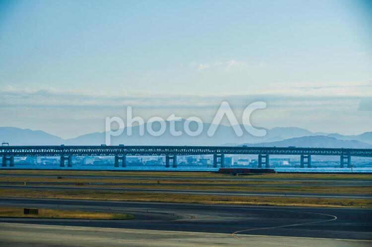 関西国際空港から見える大阪の街並み 大阪,空撮,街並みの写真素材