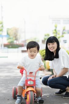 母親 育児 母親 育児の写真