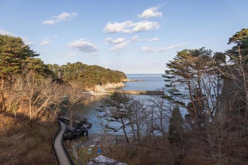 浄土ヶ浜ビジターセンターから見た入江 浄土ヶ浜ビジターセンターから見た入江の写真
