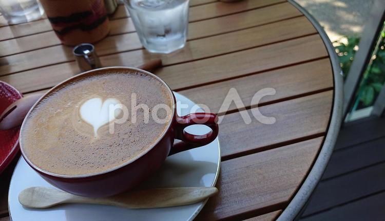 カフェにて　カプチーノ　コーヒー カフェ,カプチーノ,コーヒーの写真素材