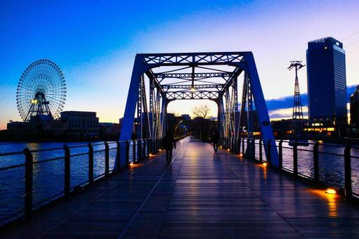 Photo, minato mirai, yokohama, the morning, 