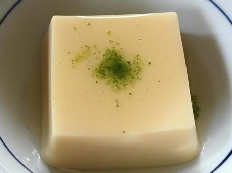 青ゆず添え卵豆腐 青ゆず添え卵豆腐 青ゆず添え卵豆腐,卵豆腐,青ゆずの写真素材