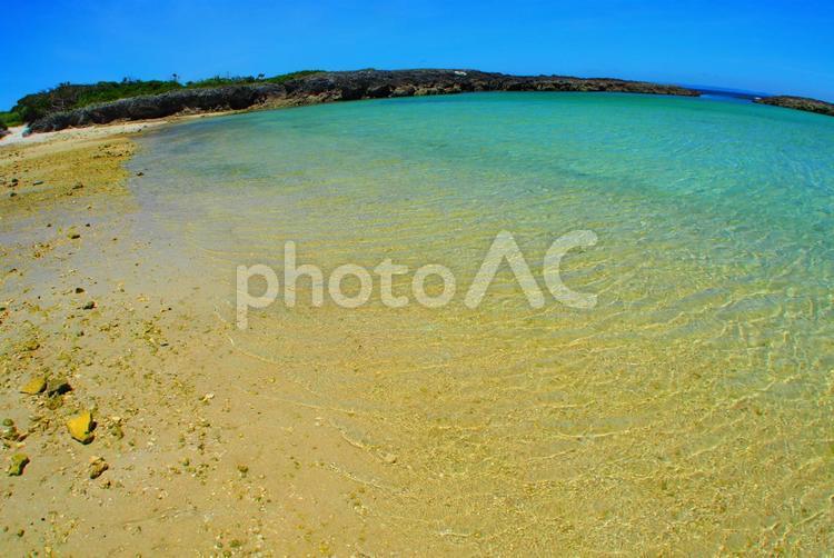 夏のイメージ～喜界島の海（スギラビーチ）  青空,夏休み,ブルーラグーンの写真素材