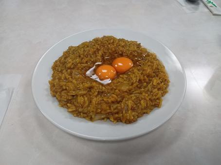 名物カレー ライスカレー,カレー,生卵の写真素材