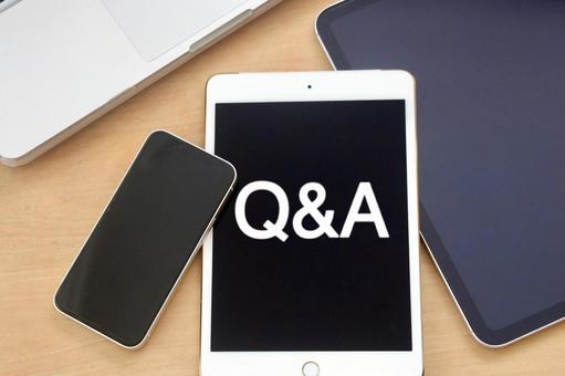 タブレットとスマホ Q&Aイメージ タブレットとスマホ Q&Aイメージ キューアンドエー,q&a,質問の写真素材