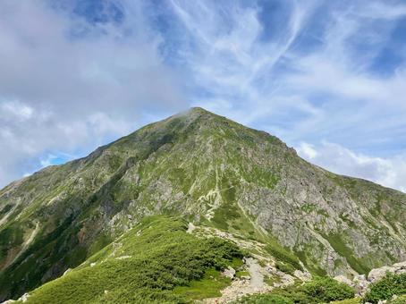 夏の悪沢岳へ登山47 中岳 夏の悪沢岳へ登山47 中岳 南アルプス,悪沢岳,荒川岳の写真素材
